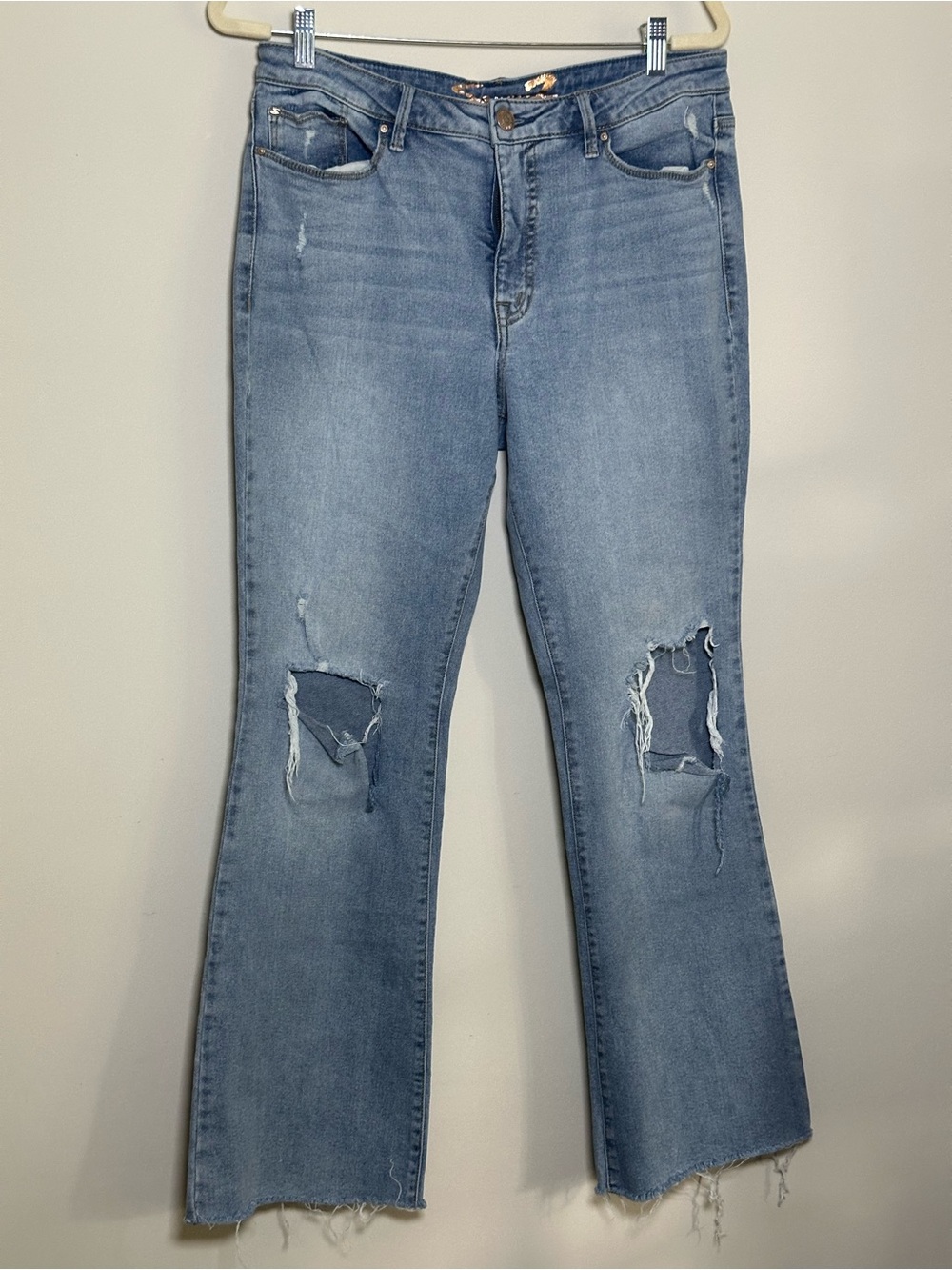 Seven7 Women's Light Blue High Rise Distressed Slim Flare Jeans Size 12